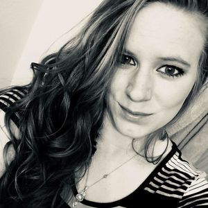 Meet your Posher, Izabella